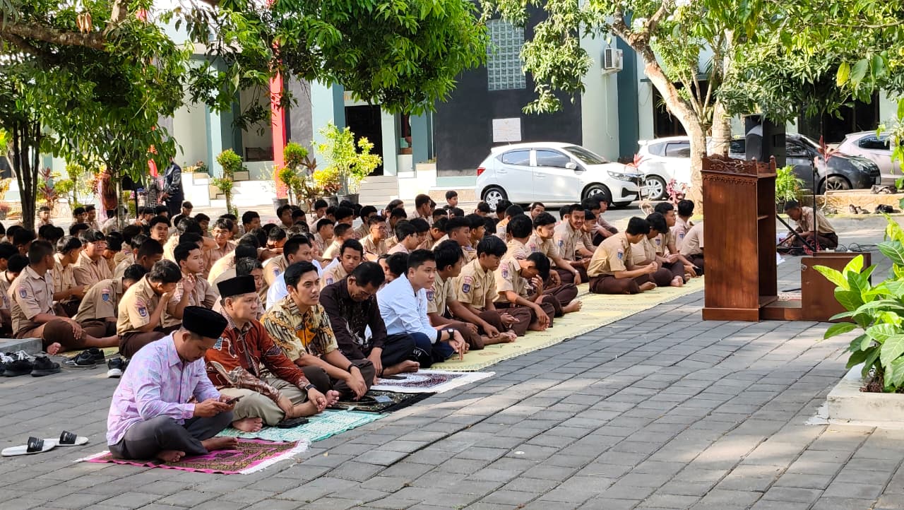 Perkuat Spiritualitas dan Kebersamaan : Mengubah Diri, Mengubah Masa Depan